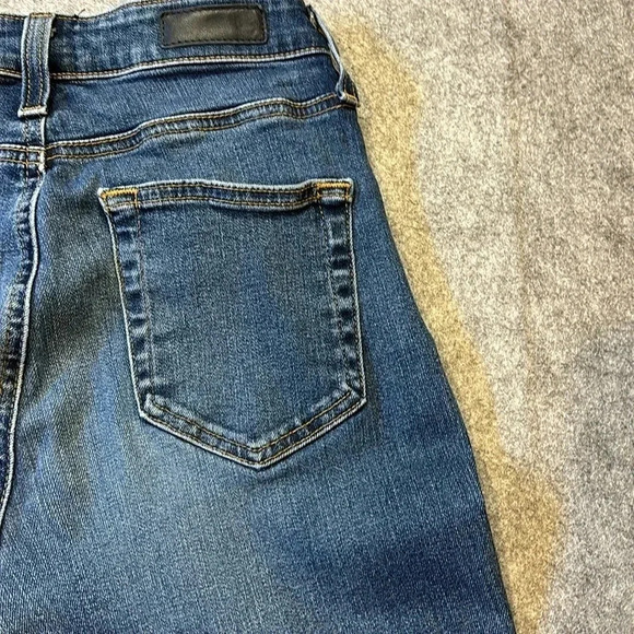 AG  Jeans, The Mila. Size 25R. - Picture 5 of 13